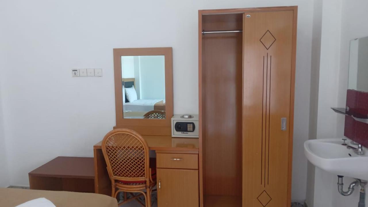 Hotel Asia Букиттинги Экстерьер фото