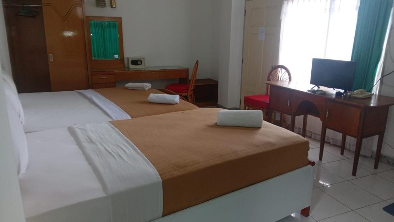Hotel Asia Букиттинги Экстерьер фото
