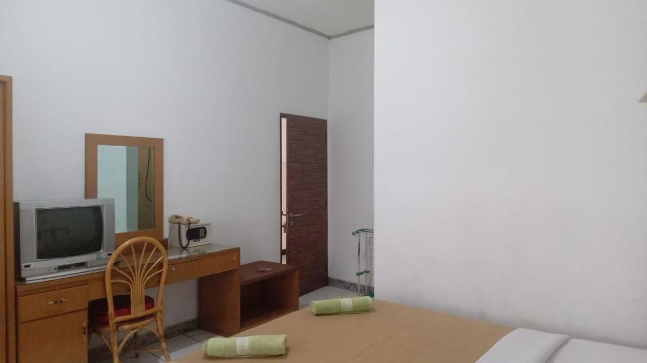 Hotel Asia Букиттинги Экстерьер фото